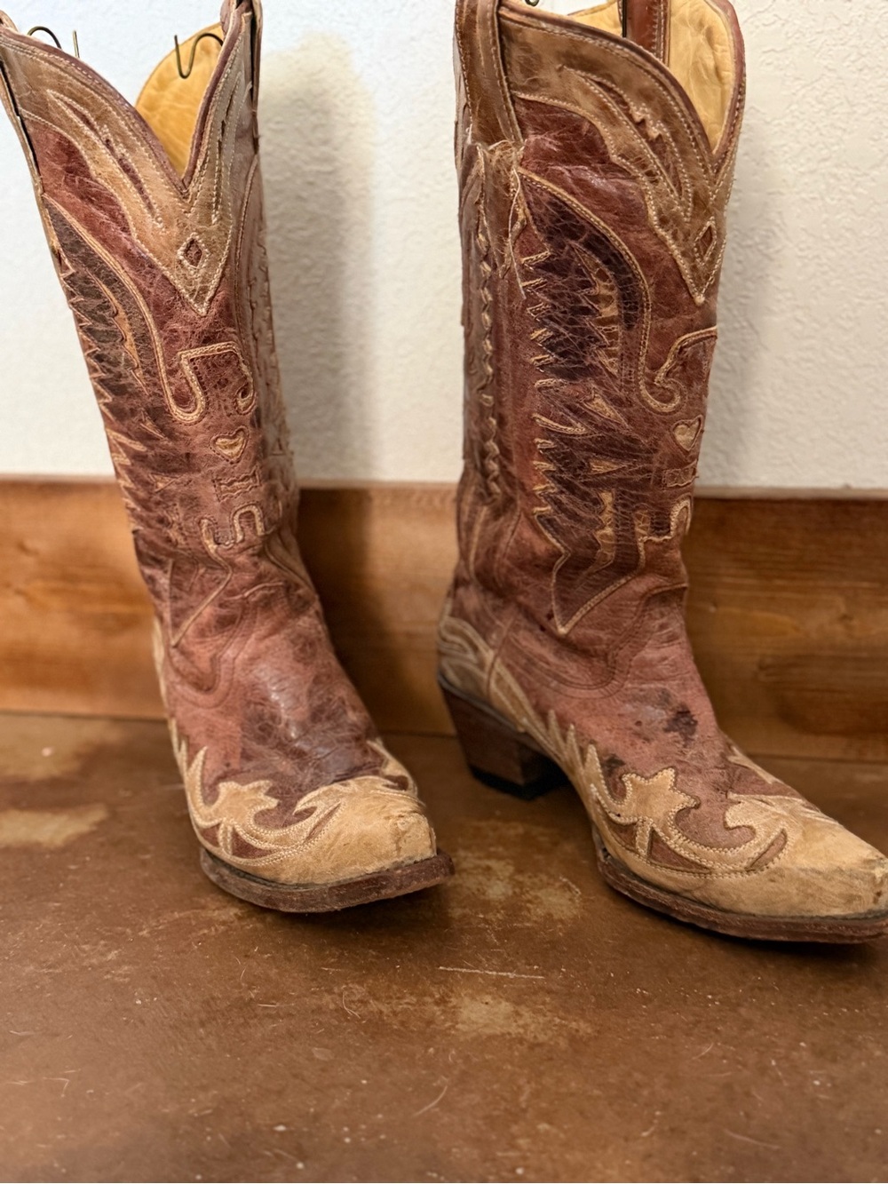 Corral Crackle Boots in Brown and Tan Leather Sz 7.5